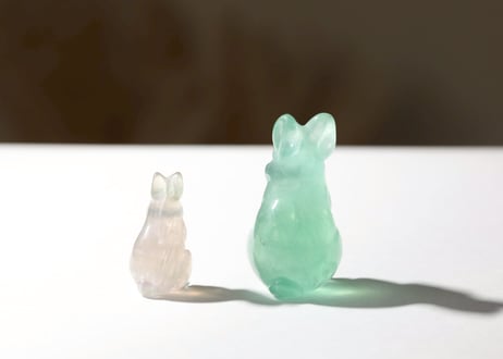 【悟りのシッディ入り】フローライト うさぎのおやこ