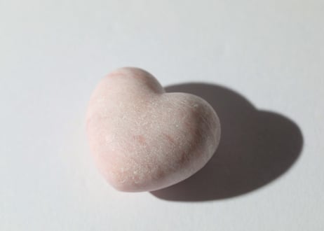 【愛を膨らませる】ピンクオパール ハート