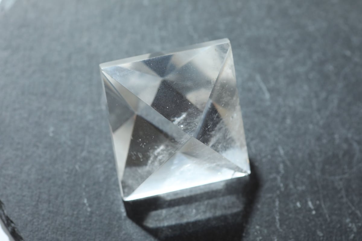 調和の光】ブラジル産 クリアクォーツ オクタヒドロン | Y.S.Y24