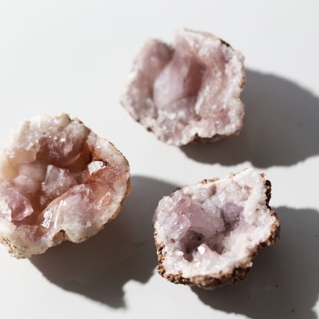 大! 天然石 ジオード アゲート ピンクアメジスト 共生 キラキラ 74mm ピンクアメジスト 原石／ジオード22◇ Pink Amethyst Geode