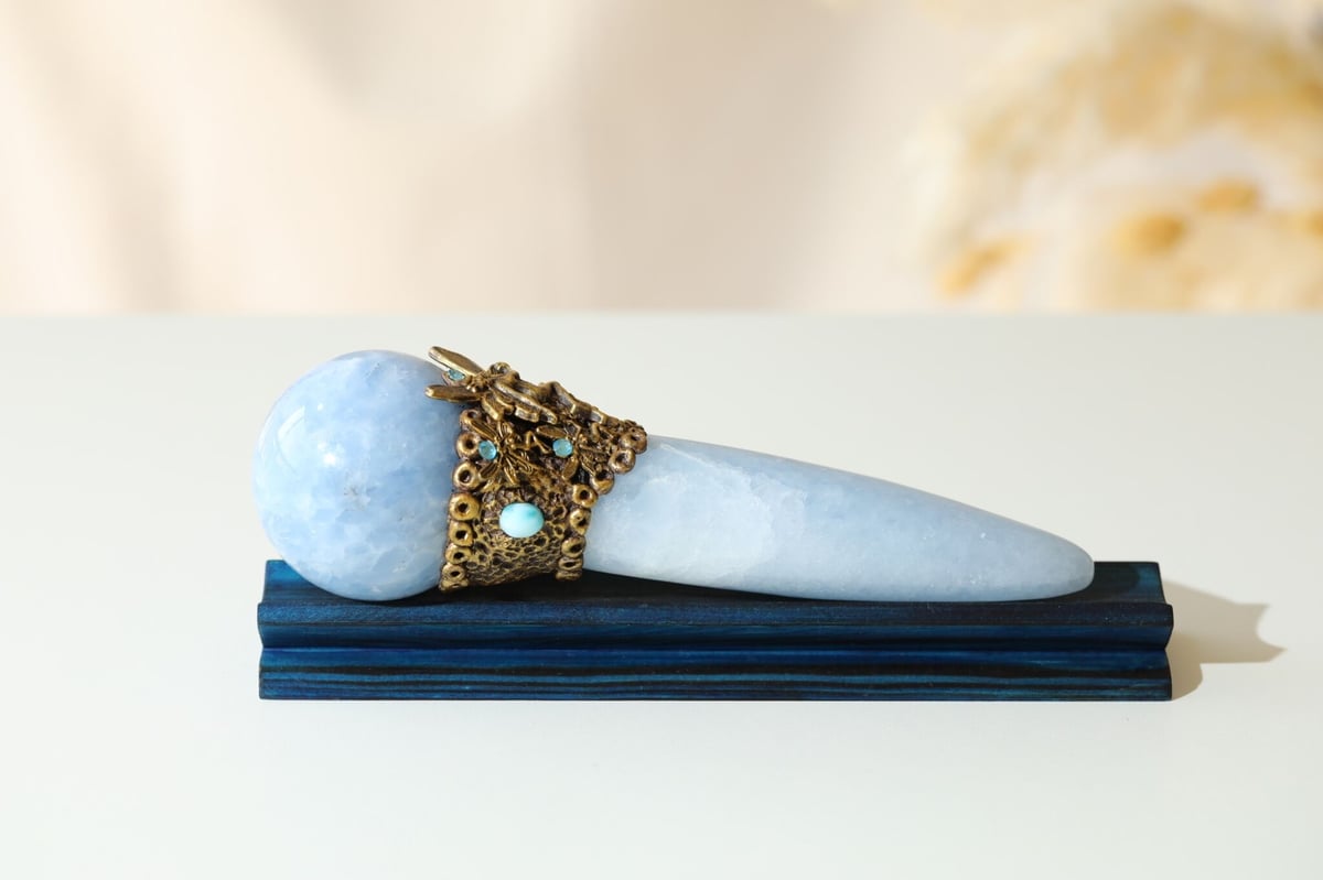 ブルーカルサイトの妖精ワンド 台座付き 【聖なる道具】 | Y.S.Y24