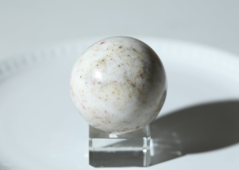 レア　高品質　シナバーインクォーツ　スフィア あなたを光らせる魔法】シナバーインクォーツ スフィア | Y.S.Y24