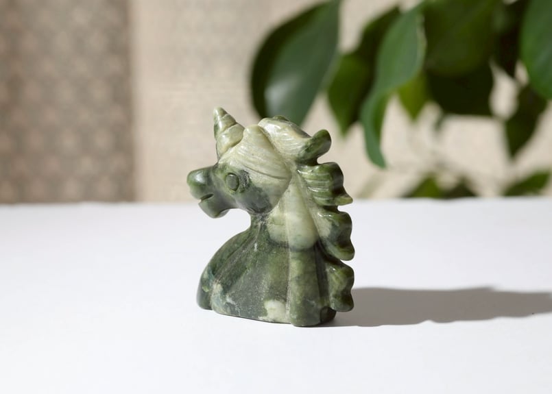 静けさと共に】翡翠 ユニコーン | Y.S.Y24