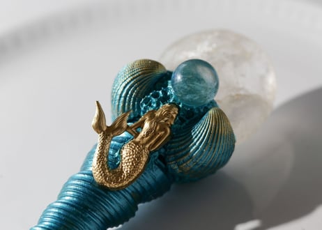 【イギリス製】クリアクォーツとアクアオーラの人魚ワンド