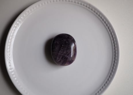 【落ち着き】アメジストの握り石