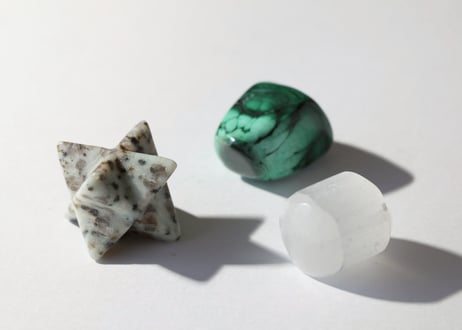 ゆう 天然石4点 楽天市場】パワーストーン ガーデンクォーツ 天然石 水晶