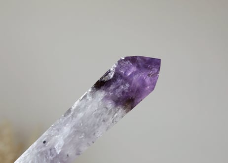 技封入❣️【金運上昇/厄除け】虹入り ファントムアメジスト ワンド ※イベントクーポン使用不可
