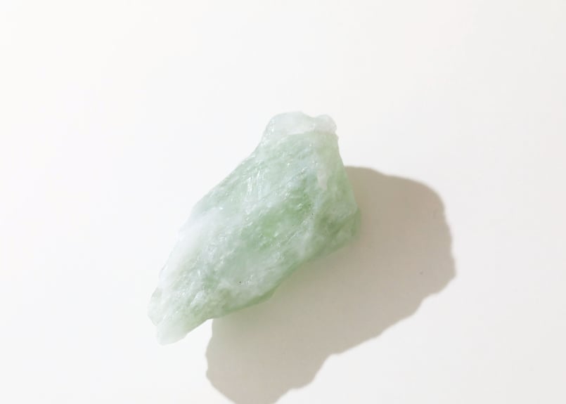 グリーンアメジスト原石 11) グリーン・アメジスト(プラシオライト)原石 | レムリアの太陽