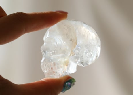 虹入り クリアクォーツ スカル インクルージョン