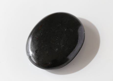 【やすらぎ】ブラックトルマリン 握り石