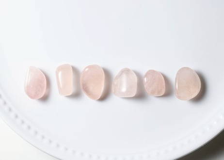 【ハートのまま生きる】ハイクオリティ モルガナイト タンブルS（６個セット）