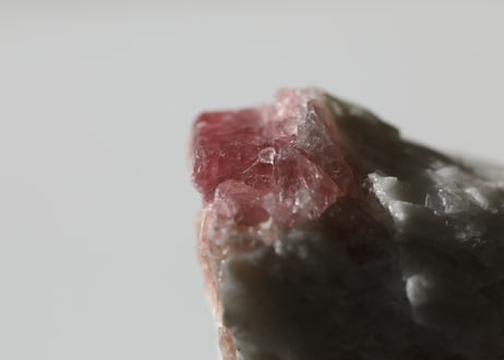 【体へ愛を贈る】ピンクトルマリンインクォーツ
