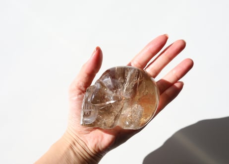 【あなたは光そのもの】虹入り ナチュラルシトリン スカル