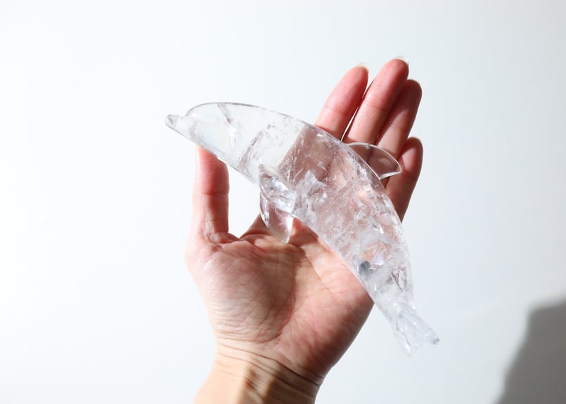 レーザー レムリアン　天然石 レムリアンクォーツ 虹入り ワンド　キーホール シリウスから来た友人】虹入り レムリアンクォーツ イルカ | Y.S.Y24