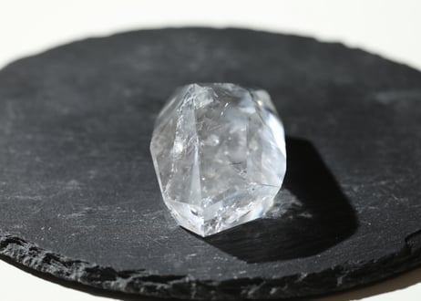 【叡智の結晶】虹入り レムリアンクォーツ 磨き