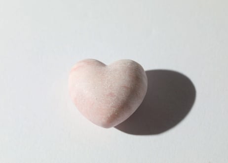 【愛を膨らませる】ピンクオパール ハート