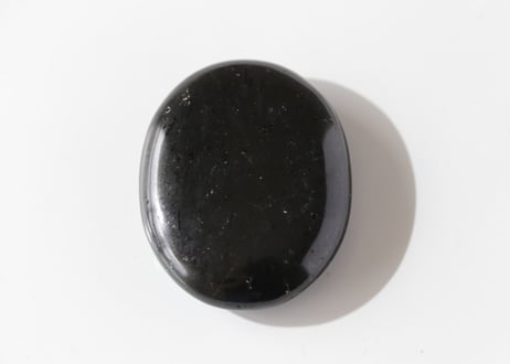 【やすらぎ】ブラックトルマリン 握り石