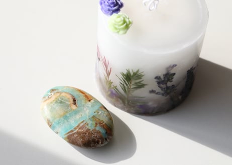 4th anniversary❣️ 【数量限定！conure.candle&Y.S.Y24コラボ企画】世界に一つだけ！！あなたのためのリーディングキャンドルと石のセット