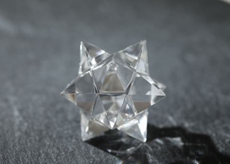 【聖なる守護者】ラクタの箱入り ガネッシュヒマール産 水晶 アステロイド