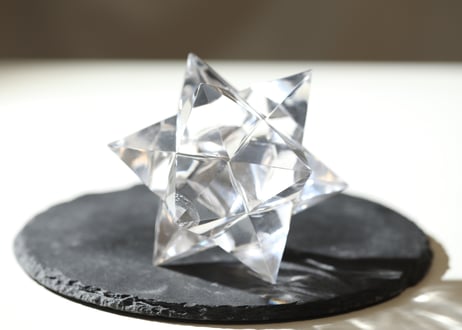 【神秘のシグナル】特大 ガネッシュヒマール産 水晶 アステロイド