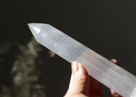 【繊細な指先】セレナイトのえんぴつワンド