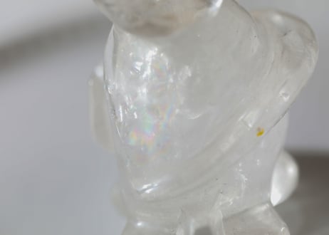 【福を招く】虹入り クリアクォーツ ねこ