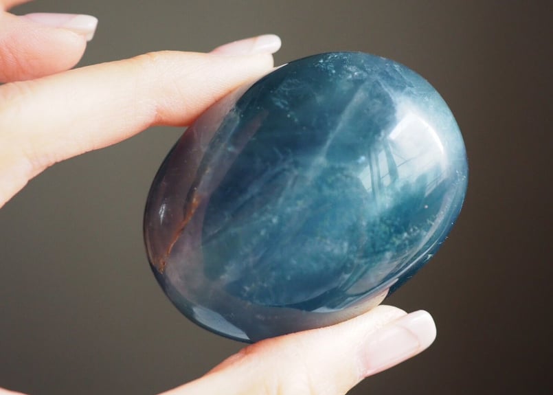 癒しとコミュニケーション】ブルーグリーンフローライト 握り石 | Y.S.Y24