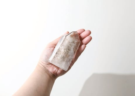 【CONNECTION つながり（必要なものすべてと繋がる） シジル封入 オリジナルカード付き❣️】虹入り ホワイトガーデンクォーツ ポイント ※イベントクーポン使用不可