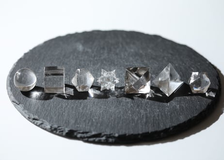 ガネッシュヒマール産水晶 幾何学セット ラクタの箱付き【Magic】