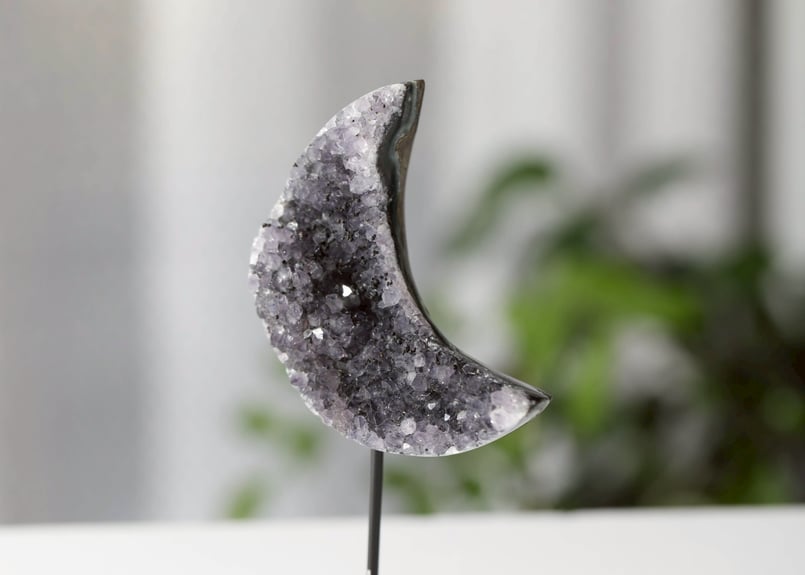 宇宙の結晶】アメジスト クラスターの月 台座付き | Y.S.Y24