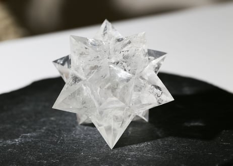 【魂からのメッセージ】ブラジル産 虹入り クリアクォーツ アステロイド