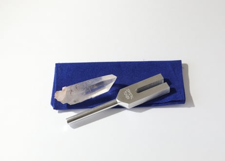 【光が届く】クリスタルチューナー＆インド ナグプール産 水晶