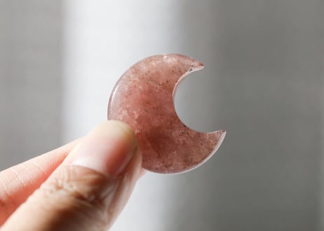 【愛らしさ】ストロベリークォーツ 月と星