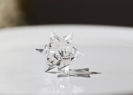 【次元を変える】ラクタの箱入り ガネッシュヒマール産 水晶 アステロイド