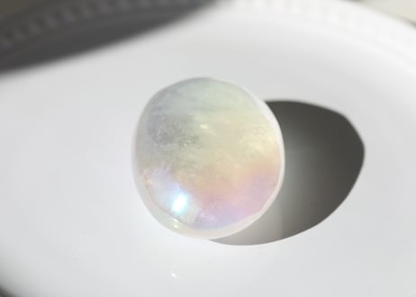 エンジェルオーラ クリアクォーツ 握り石　【オリビア】