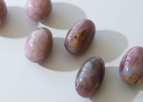 【育むことのできる人】パープルローズクォーツ タンブル（6個セット）