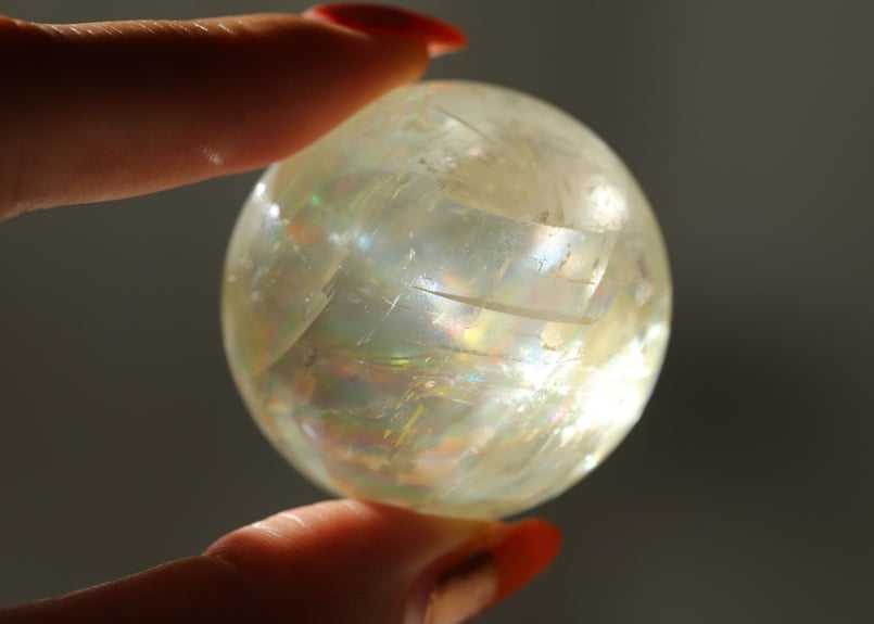 ワケありゴールデンカルサイトスフィア 1235g 大玉 レインボー-