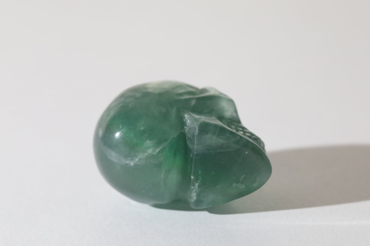 グリーンフローライト　スカル　モチーフ 聖なる閃き】グリーンフローライト スカル | Y.S.Y24