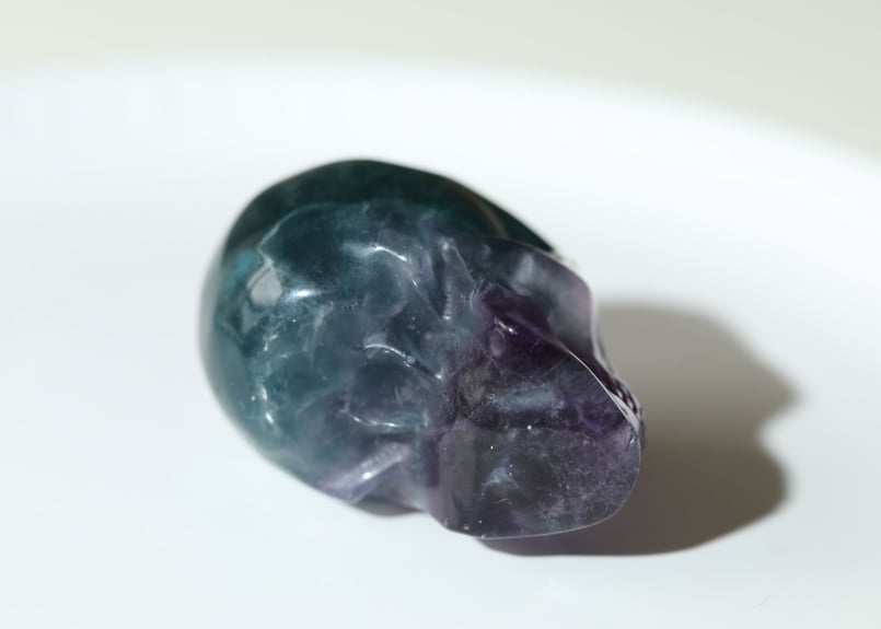 学びの師】レインボーフローライト スカル | Y.S.Y24