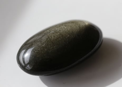 ゴールドシーンオブシディアンの小さな握り石　【照らす】