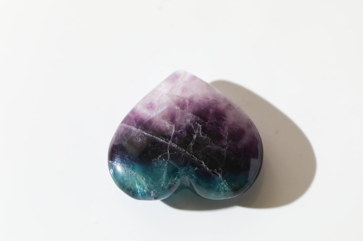 宇宙の色で描く】レインボーフローライト ハート | Y.S.Y24