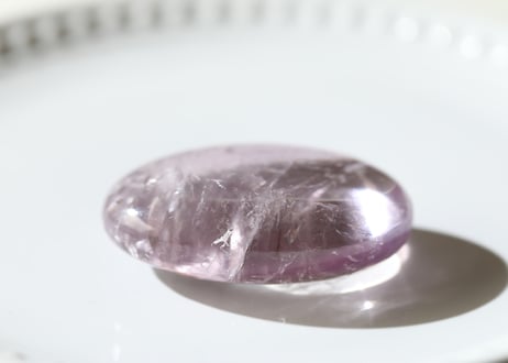 【意識の高揚】ハイクオリティ 虹入り アメジスト 握り石