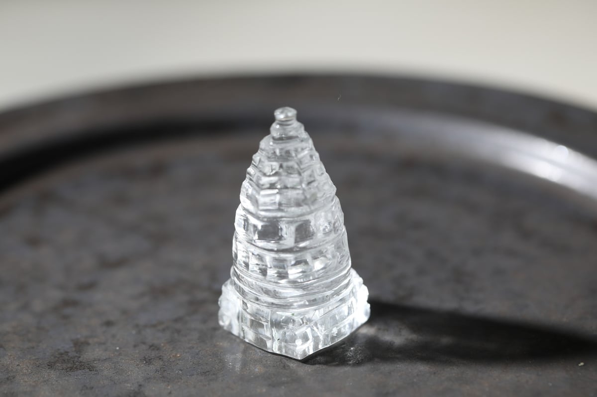 神聖なる美】ヒマラヤ水晶 シュリヤントラ S | Y.S.Y24