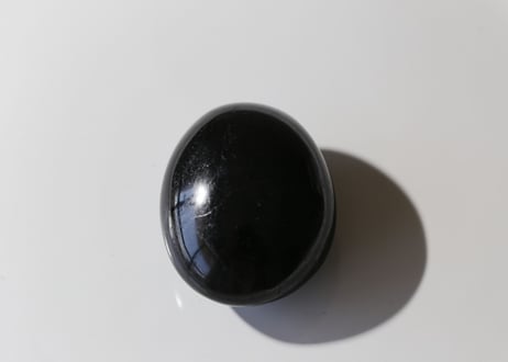 【care】ブラックトルマリン 握り石