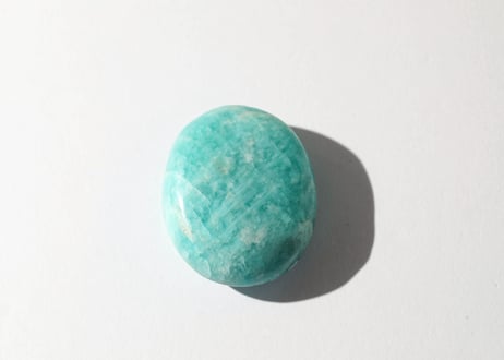 大技封入❣️【虚空蔵菩薩から智慧を授かる】アマゾナイト 握り石 ※イベントクーポン使用不可