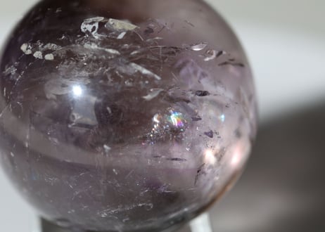 【愛の地球】虹入り トリコロール 水晶 スフィア