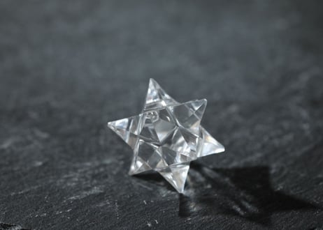 【ascension】ラクタの箱入り ガネッシュヒマール産 水晶 アステロイド