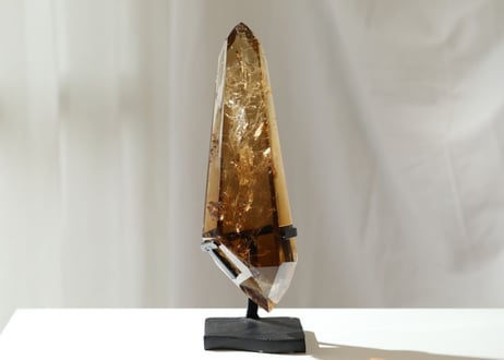 技封入❣️【金龍、金運の器が広がる】虹入り ミナスジェライス州産 特大コニャックカラー シトリン ダブルターミネーテッド 台座付き※イベントクーポン使用不可