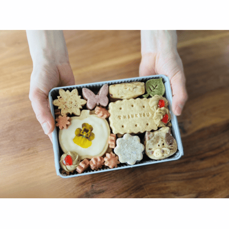 『monoile 母の日【ありがとう】クッキー缶』店頭お渡し分