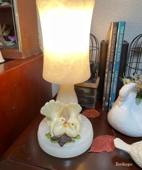 スペイン製大理石テーブルランプ